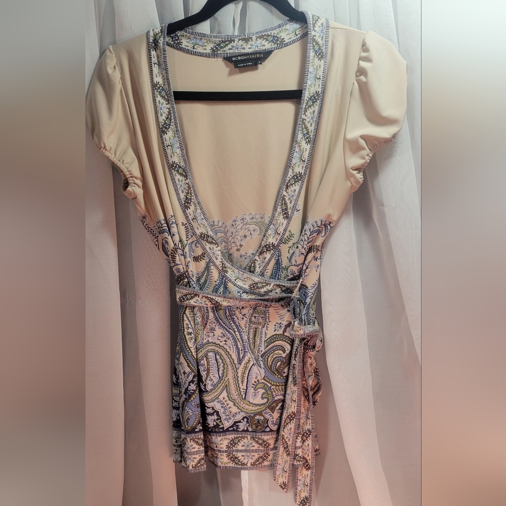 BCBGMaxAzria Blouse with Paisley in Cream and Blue